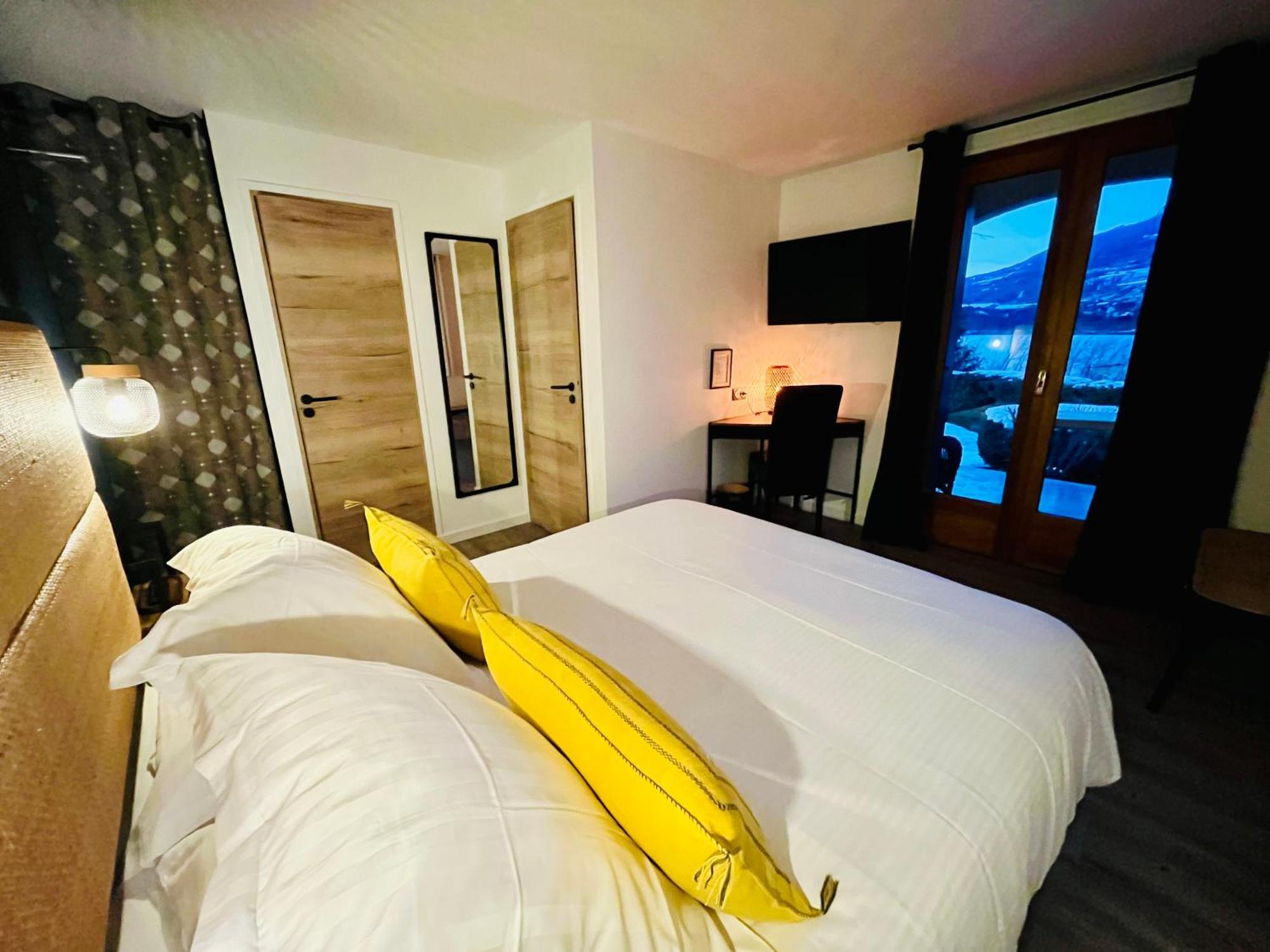 Hotel Les Chaumettes Savines Δωμάτιο φωτογραφία